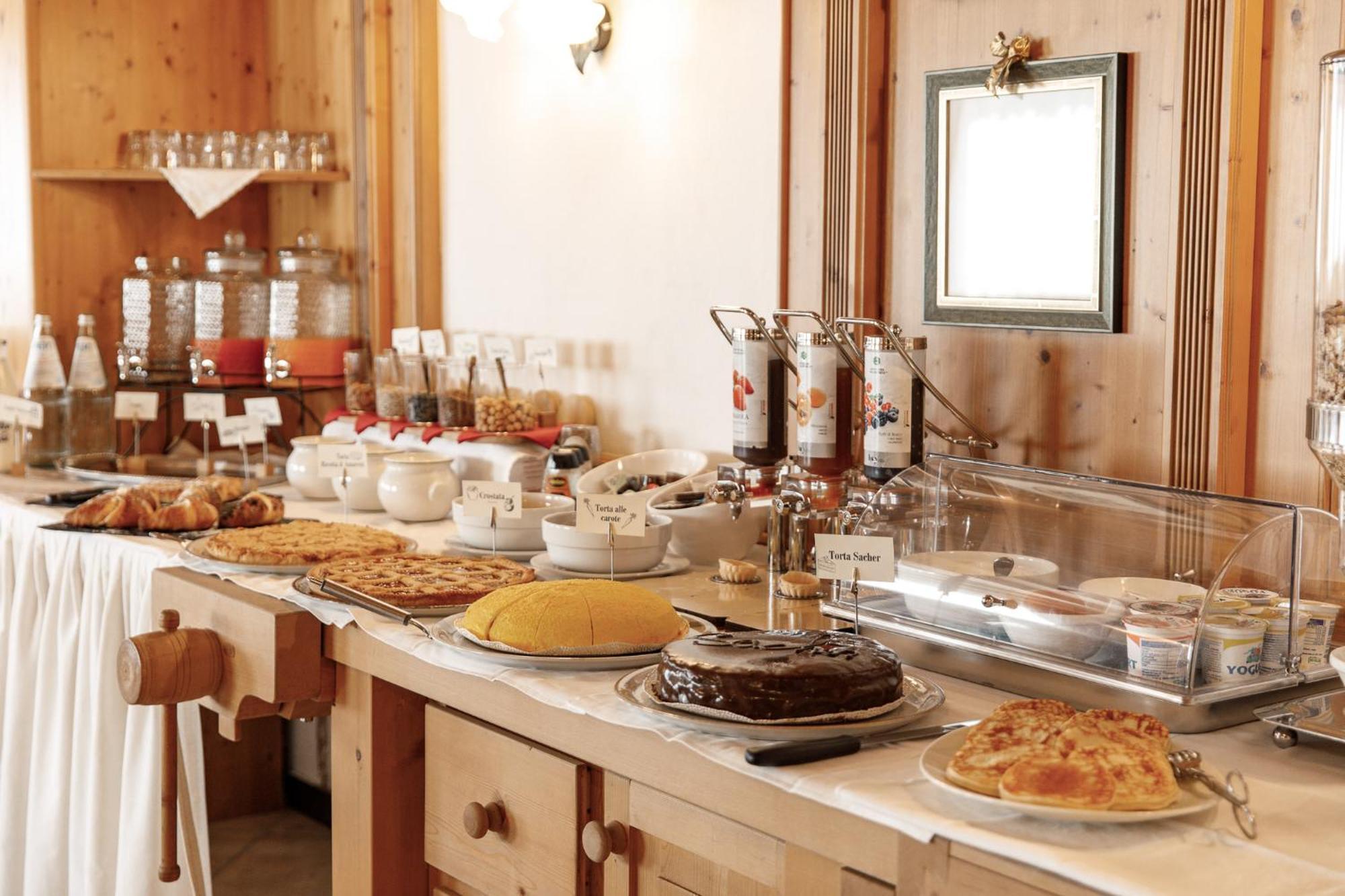 Hotel Al Bivio - Pizzeria, Pool & Sauna Imer Екстер'єр фото
