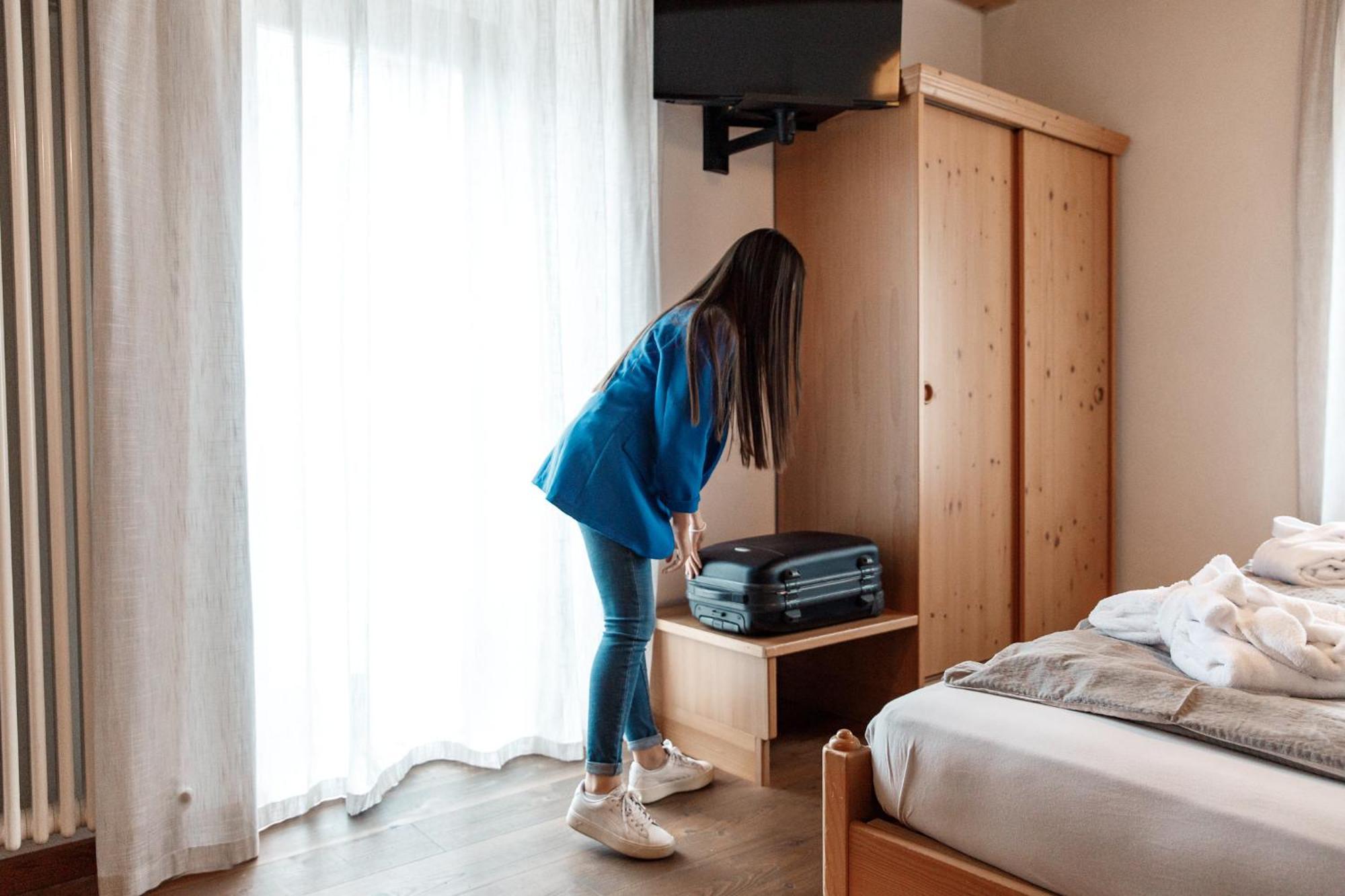 Hotel Al Bivio - Pizzeria, Pool & Sauna Imer Екстер'єр фото